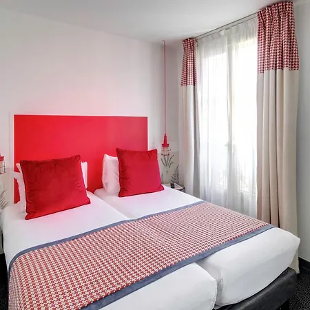 George - Astotel Hotel