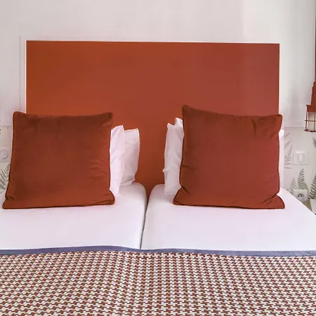 George - Astotel 3* Parigi