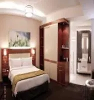 George - Astotel 3* Parigi
