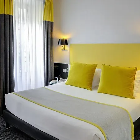 George - Astotel Hotel Parigi