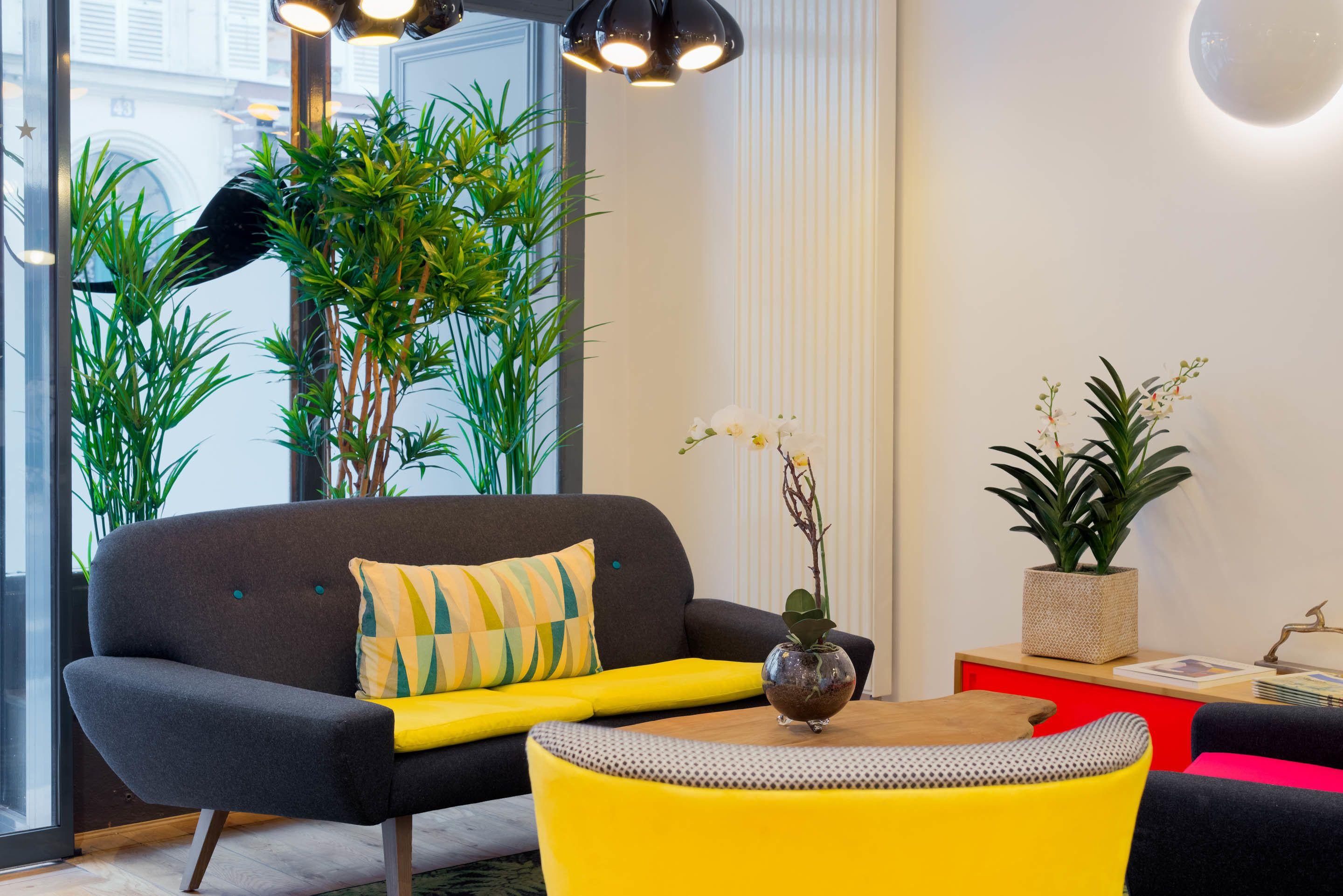 George - Astotel Hotel